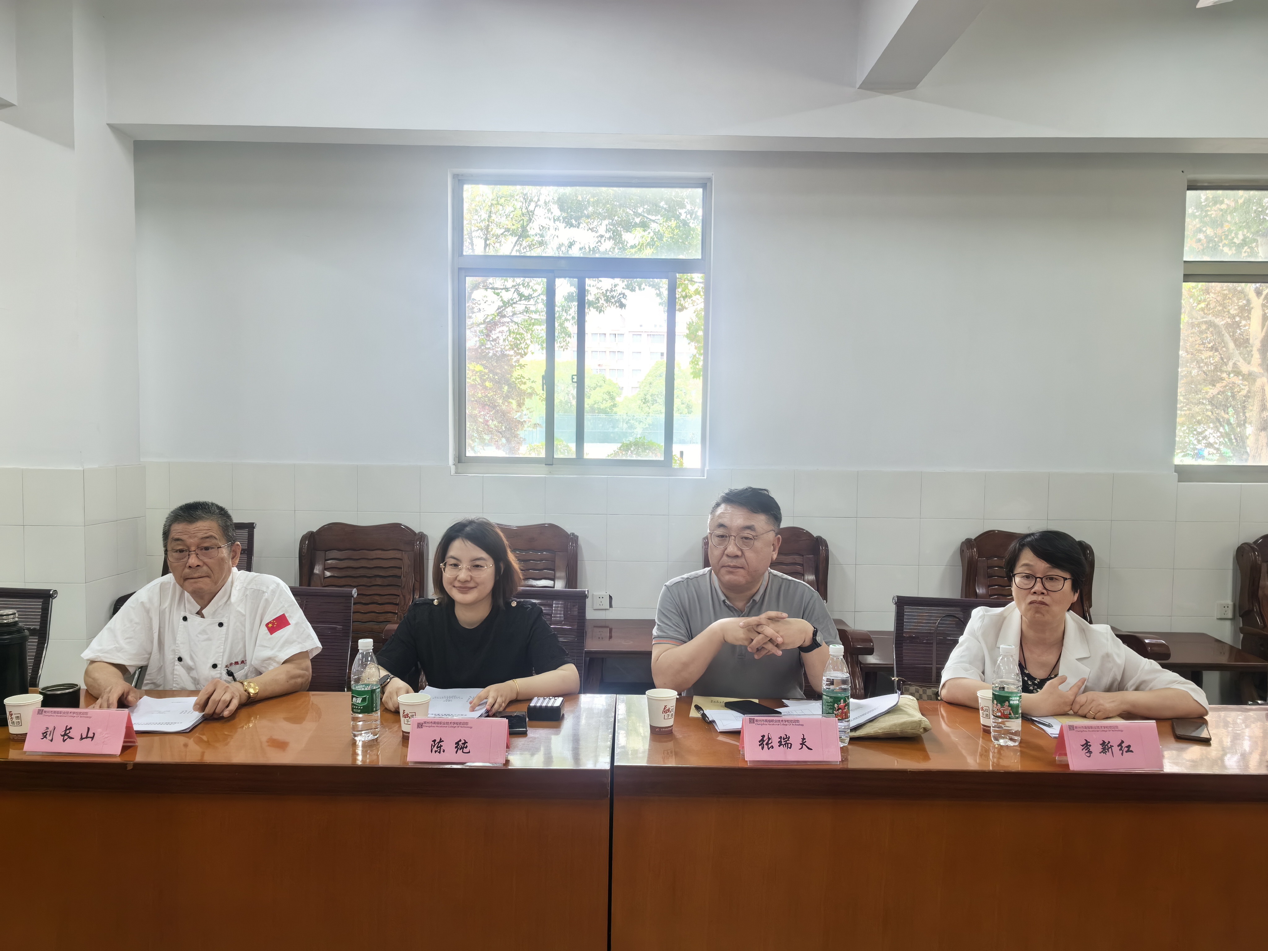 专业指导.jpg